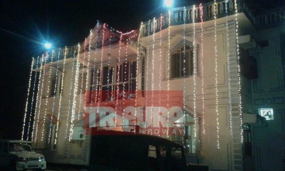 Sabroom: Police arrested 12 Gamblers Sabroom: Police arrested 12 Gamblers